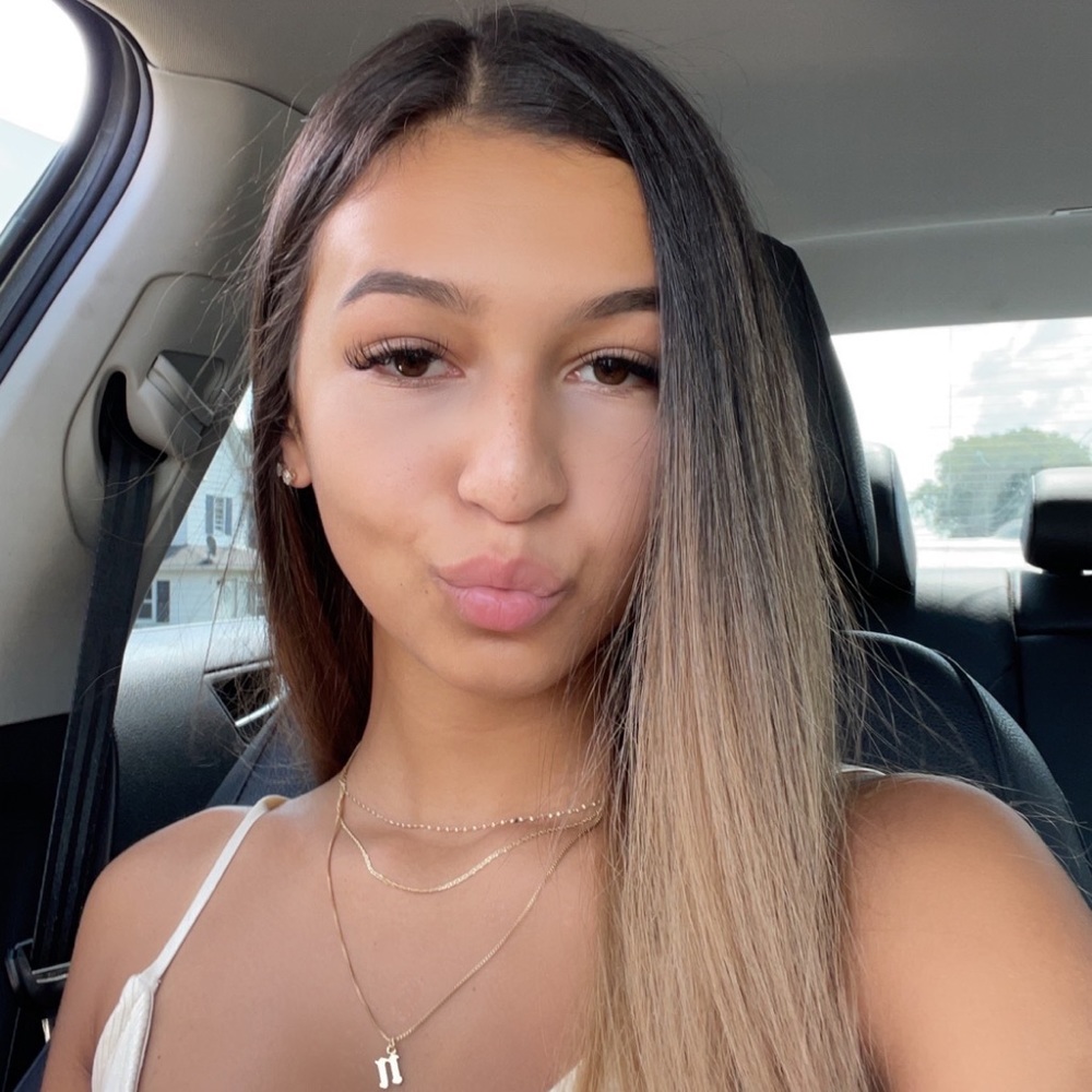 Meet your Posher, Erika